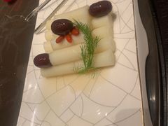 -海派悦庭·海胆烧麦·新融合菜(凯德广场店)