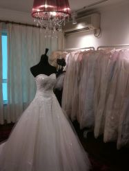 -LANYI COUTURE高级婚纱礼服改衣店