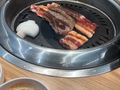 满心尝五花肉-本家韩国烤肉(青岛万象城店)