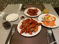 -海口绿发希尔顿酒店-田园汇自助餐·三文鱼·海鲜