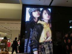 -ZARA(万达广场二七店)