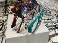 -新视达眼镜店·蔡司·依视路(名镜苑店)