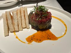 牛肉塔塔配牛油果黑橄榄酱-Solo(衡山路店)