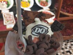 草莓配红丝绒蛋糕-DQ·蛋糕·冰淇淋(万象城店)