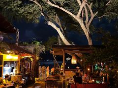 -城墙外BAR
