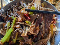 -丹水桥地锅鱼·翘嘴鲌·地方特色全鱼宴(丹江口大坝店)