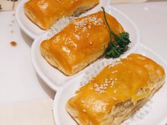 炭烧蜜汁叉烧酥-虾饺妹·酒家(海珠广场店)
