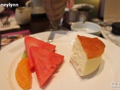 芝士蛋糕配水果-德大西餐社(云南南路店)