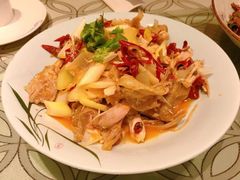葱爆羊肉-恒盛居回族饭店