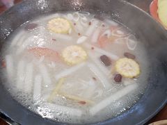 招牌鲜骨汤-草本味·市井羊肉馆(新开铺总店)
