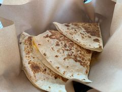 牛肉爱芝士烤饼-Taco Bell 塔可贝尔(东方明珠店)