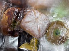 -小蜜蜂·Bakery&Coffee(翰子花园店)