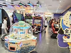 -反斗乐园π·电玩·高空拓展·蹦床(龙华天虹店)