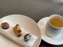 老白茶配甜品-曲廊院(东四十一条店)