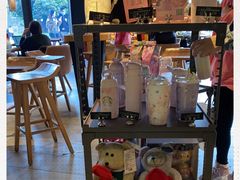 -星巴克臻选(莘庄仲盛店)