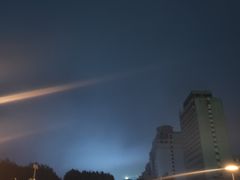 -巴陵广场