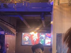 -荒岛实景沉浸密室(江汉路1店)