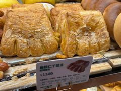 扁桃仁千层派-多乐之日(王府井apm店)