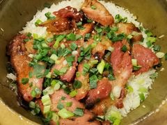 腊肉腊鸭煲仔饭-红星光发煲仔饭(大石街店)