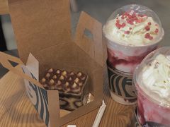 -星巴克(武汉奥山世纪城店)