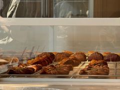 -VERIE BAKEHOUSE