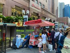 -詹爷爷乌节路街头冰淇淋
