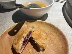 云南鲜花饼-鲜潭蒸汽石锅鱼(五道口购物中心店)