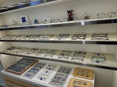 -视野联行眼镜·蔡司·尼康·豪雅·依视路(青浦宝龙店)