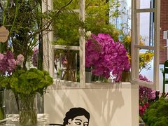 -潮一不贰·法式甜品·生日蛋糕·西式简餐(外滩店)