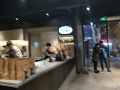 -瑞幸咖啡(新世界中心店)