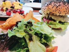 招牌牛肉汉堡-UPPER KITCHEN(延安路店)