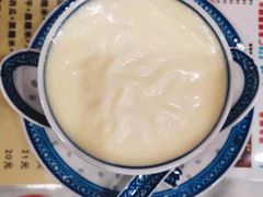 -广信牛奶甜品世家(台东店)