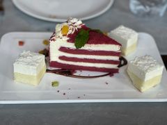 红丝绒千层-YUE·6·西式融合餐厅(外滩六号店)