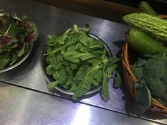 -侬佳蒸菜馆(听潮店)