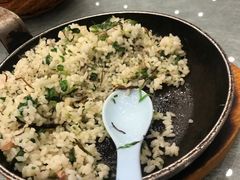 -侬佳蒸菜馆(听潮店)