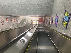 -盈丰路(地铁站)