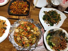 -东来菜馆•手抓海鲜家常菜•海鲜锅贴(鸽子窝店)