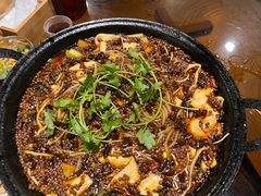 -鸿顺老铁锅美蛙鱼府(解放碑店)