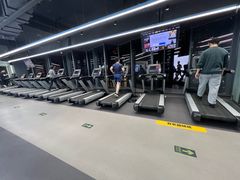 -超鹿运动(五四路恒力城店)