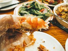 避风塘炒虾-乾坤饭店