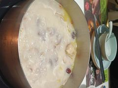 -洪氏嗨捞·猪肚鸡火锅(阳光天地店)