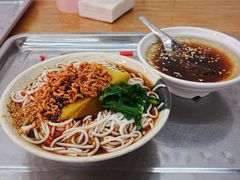 -洪记凉米线(新兴路店)