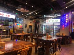大堂-马路牙子地桌烤肉(工体店)