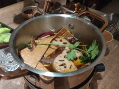 -蘑界·野生菌火锅(深业上城店)