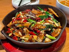 杏鲍菇炒牛肉-云海肴·汽锅鸡·云南代表菜(天山百盛优客店)