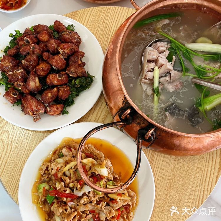 抚仙湖海边吃鱼👉