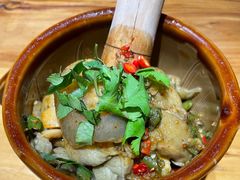 -老滇山寨•云南特色菜•地方菜•民族风情歌舞表演(金碧店)