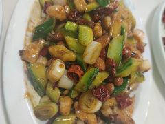 宫保鸡丁-付掌柜在成都·热炒砂锅集(金禾店)