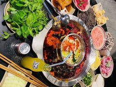 -洞亭火锅(防空洞总店)