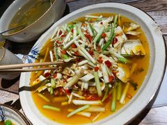 -三叔特色自贡菜(中海国际店)